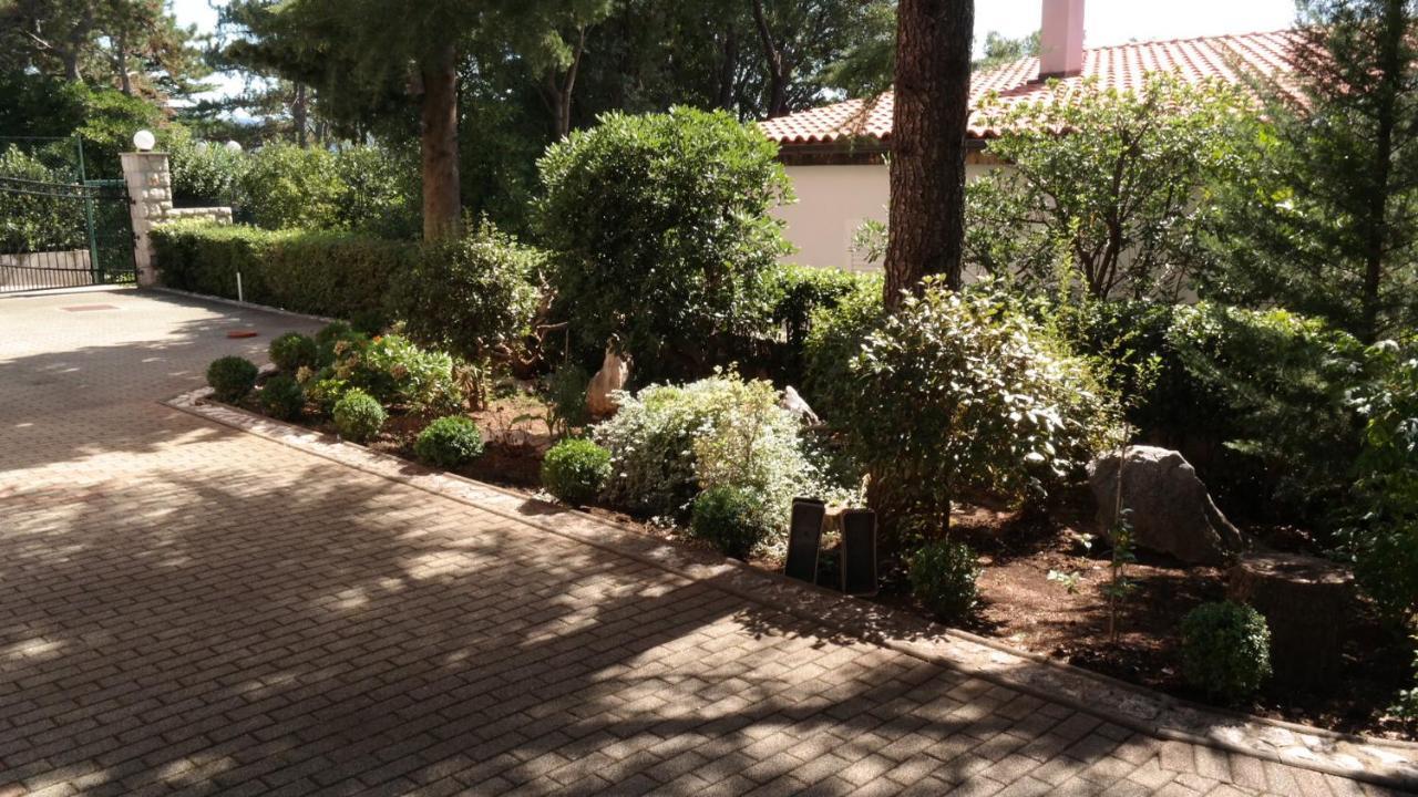 Apartmani Lili Novi Vinodolski Esterno foto