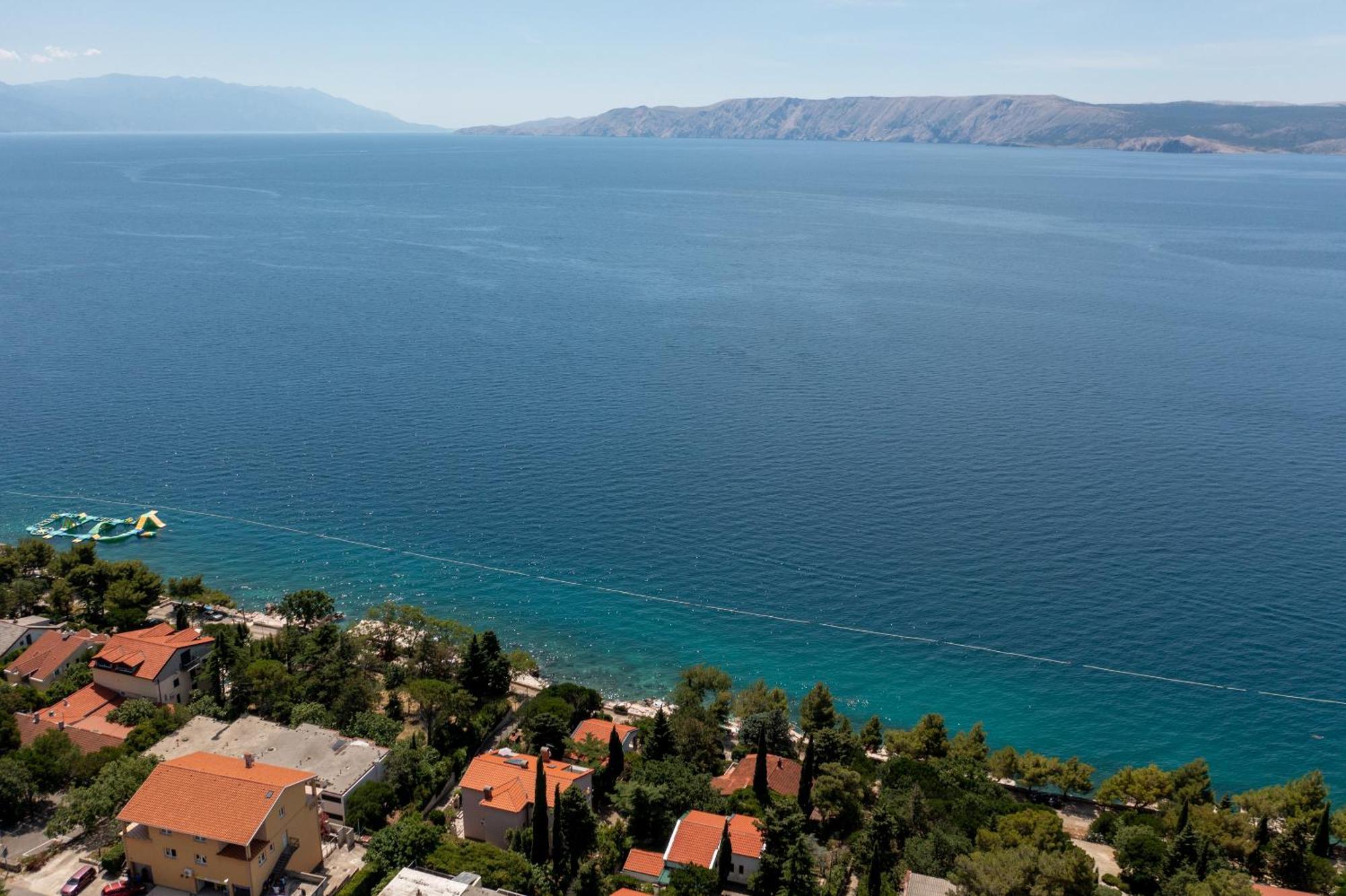 Apartmani Lili Novi Vinodolski Esterno foto
