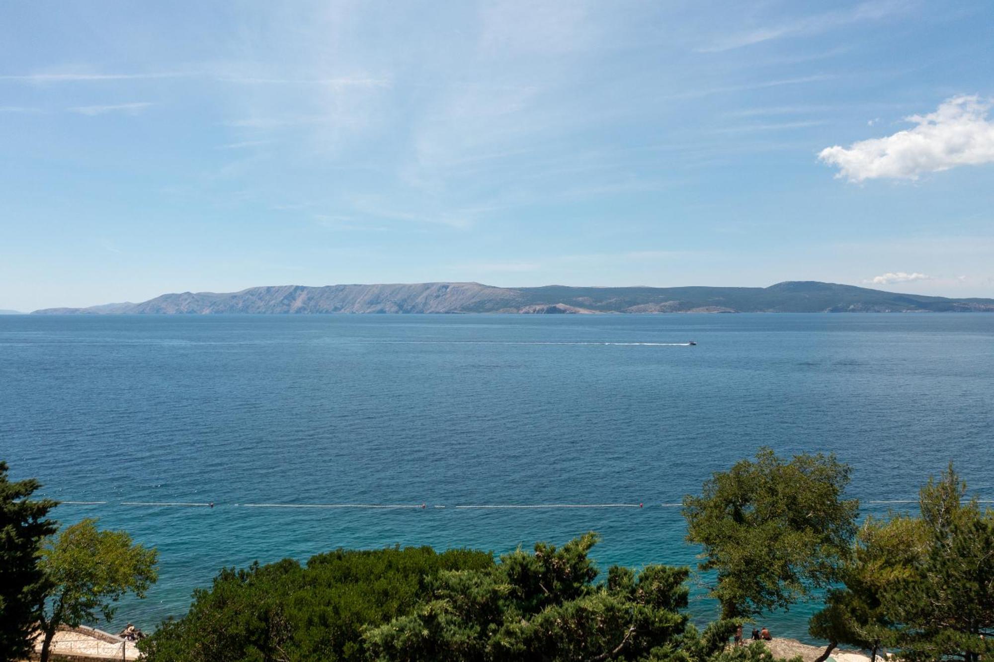 Apartmani Lili Novi Vinodolski Esterno foto