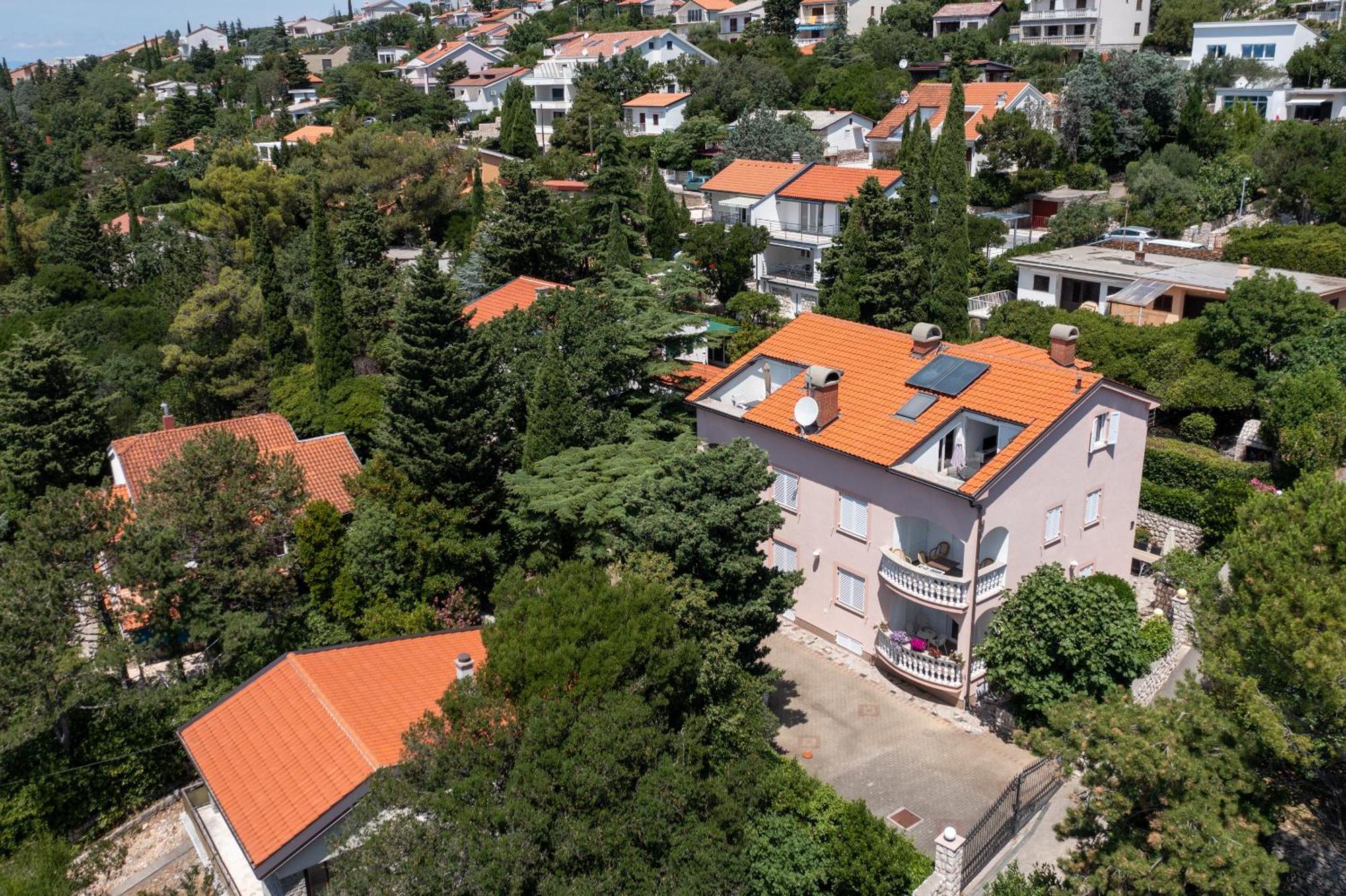Apartmani Lili Novi Vinodolski Esterno foto