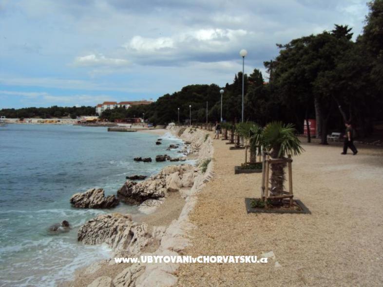Apartmani Lili Novi Vinodolski Esterno foto